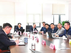 以勇氣和智慧走向未來 | 東辰教育集團(tuán)2020年度總結(jié)表彰暨2021教育方向標(biāo)發(fā)布會